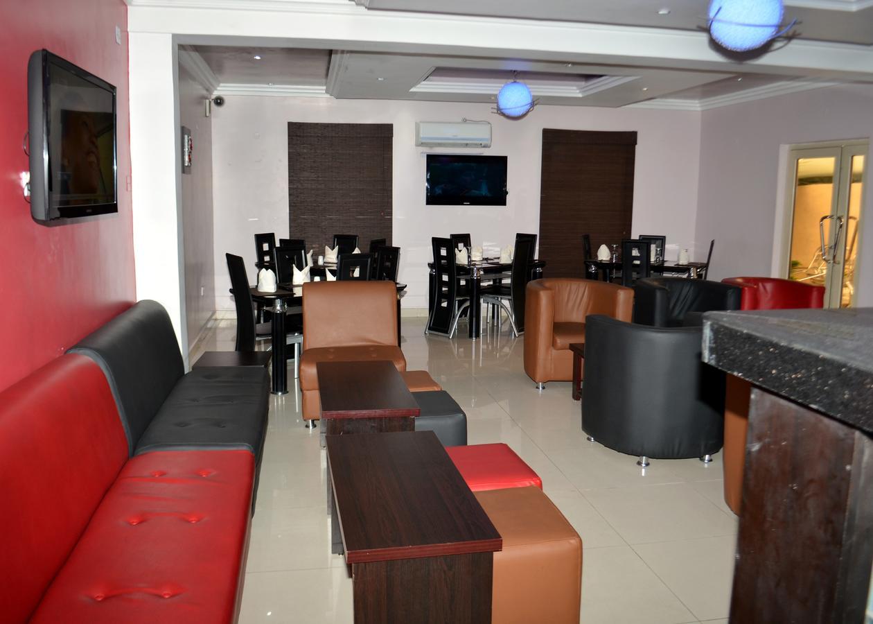 De Rigg Place - Alaka Estate, Surulere Lagos Exterior photo