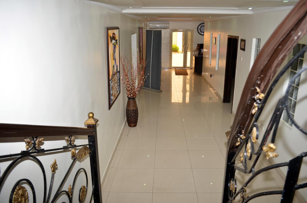 De Rigg Place - Alaka Estate, Surulere Lagos Exterior photo